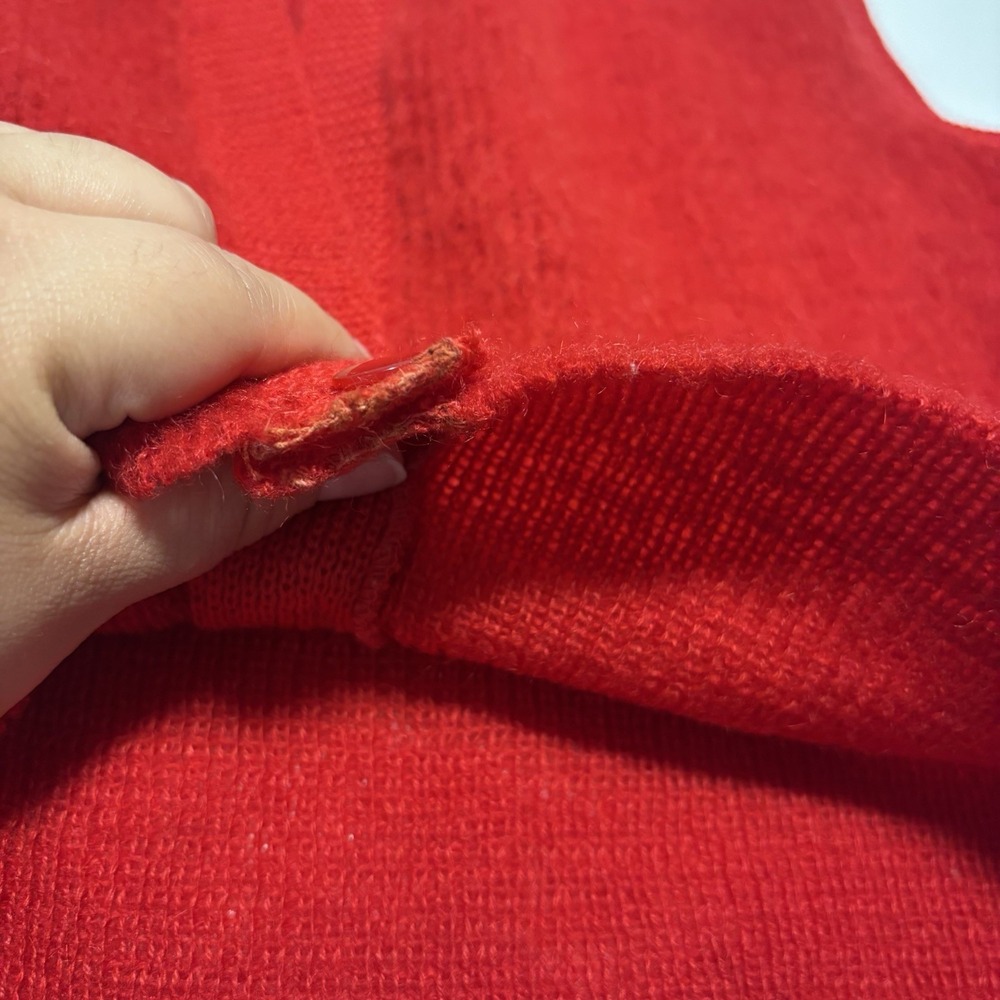 Vintage Bobbie Brooks Red 100% Wool Fuzzy Knit Button Front V-Neck Vest USA Made - Picture 7 of 10